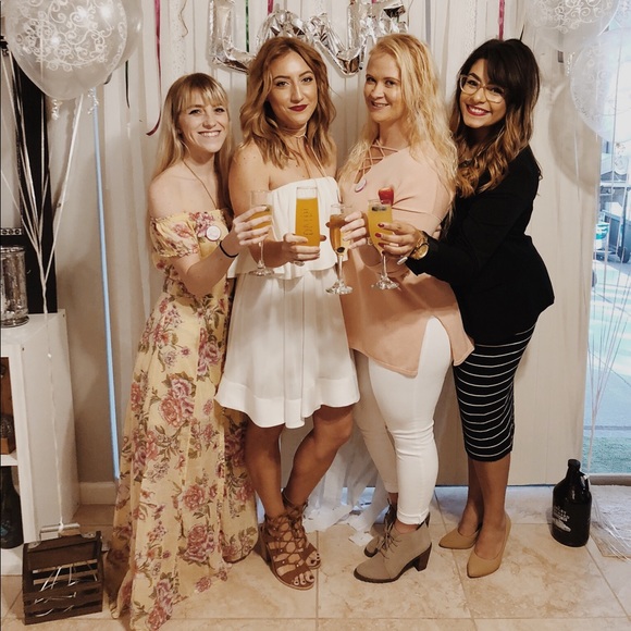 American Threads sleeveless white dress. Small. - Picture 3 of 3